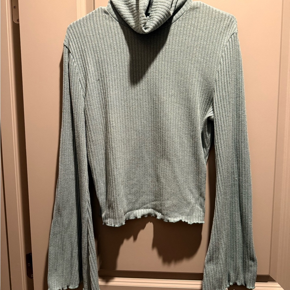 Women's Ribbed Knit Shirt - Light Blue/green